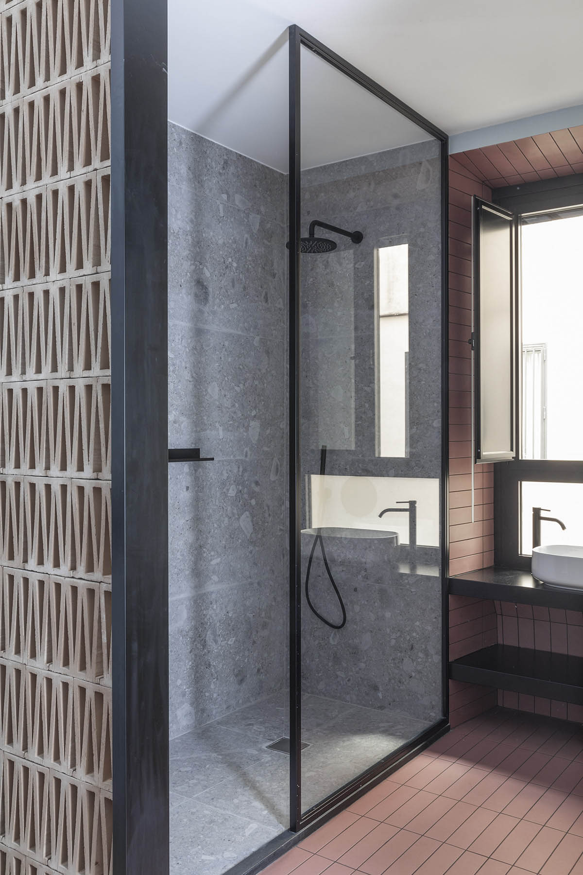 Totem House by STUDIOTAMAT is a rental home presenting cold shades and industrial looking in Rome 