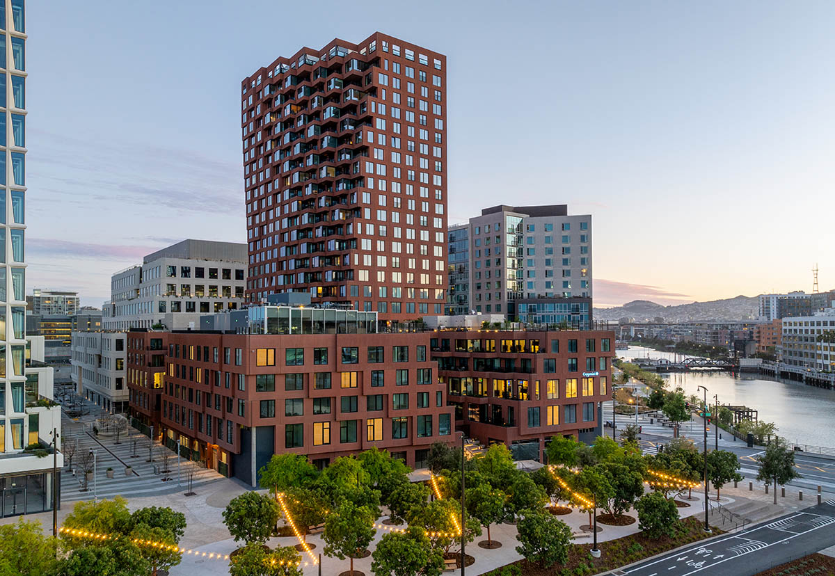 Basalt rock formations in California inform a new support center by Henning Larsen