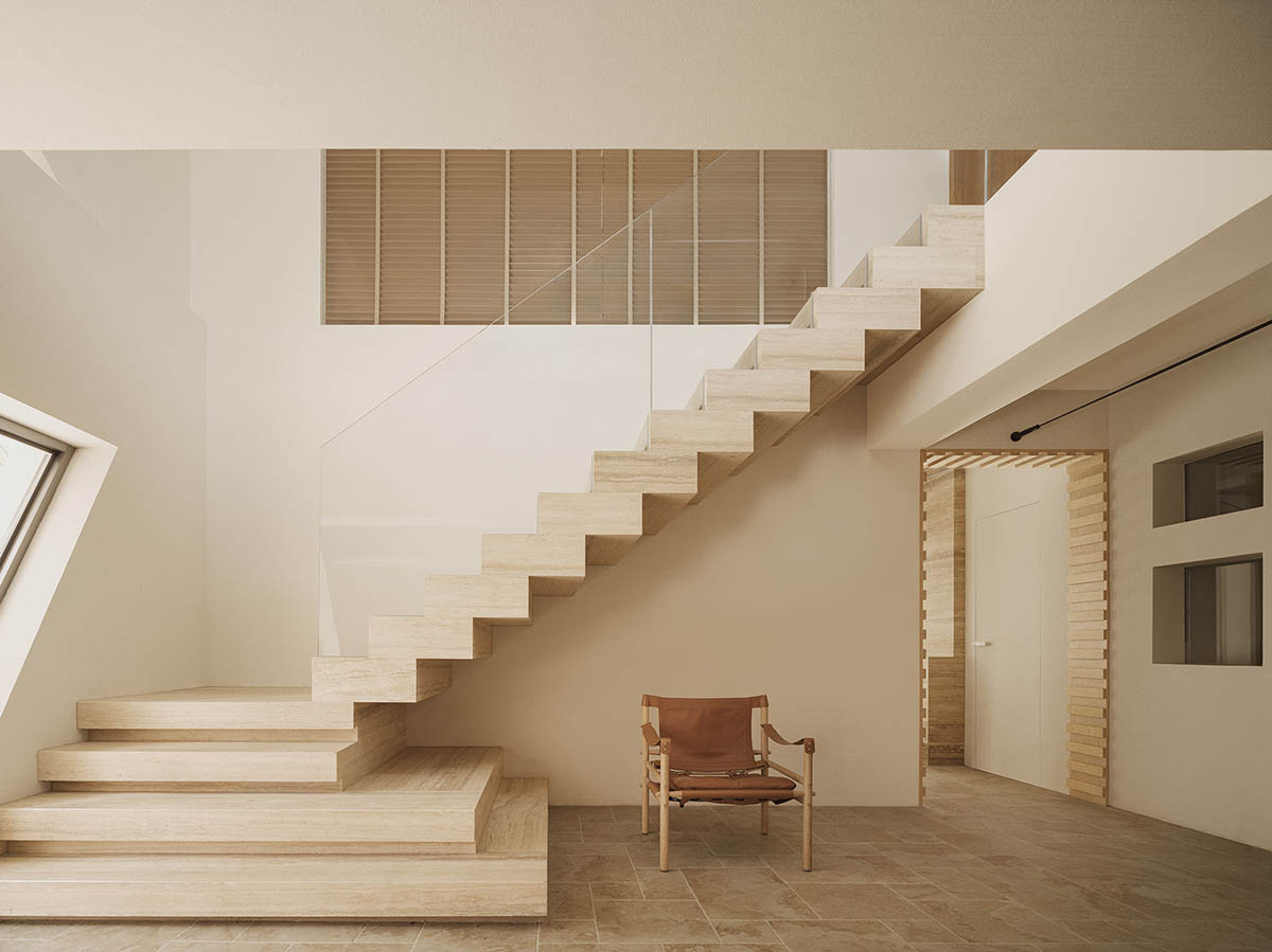 Aurora Design sculpts a façade resembling