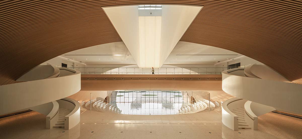 Culture and art complex features three mega arches that serve as a gateway to the city in Zhuhai