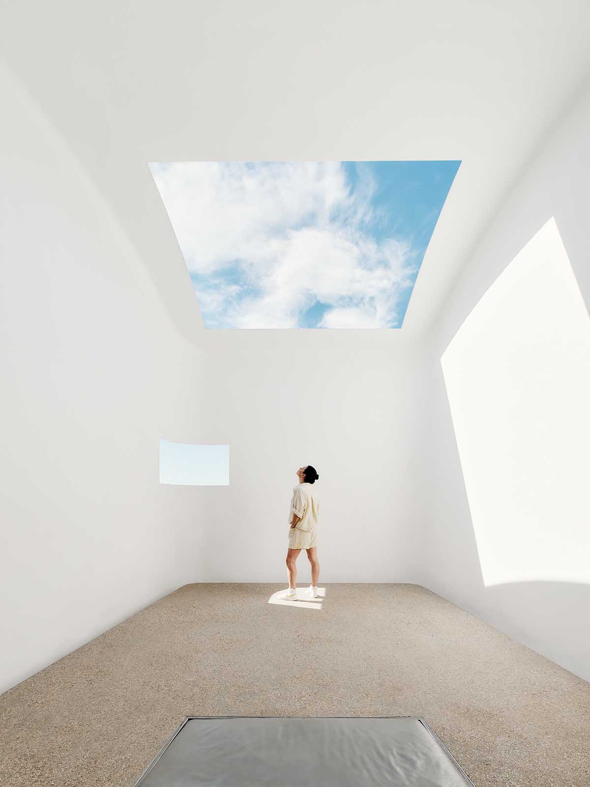 Conner + Perry Architects reveals new Club James addition to LA’s iconic mid-century residence 