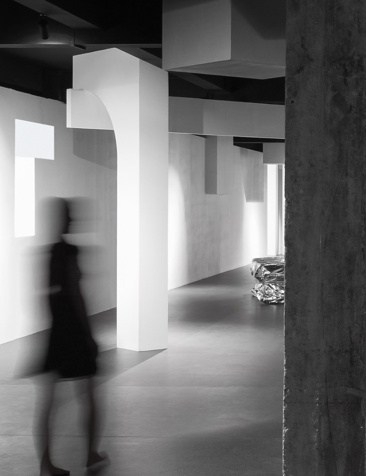 AD ARCHITECTURE Designed A Dreamy and Artistic Furniture Showroom in Guangdong, China