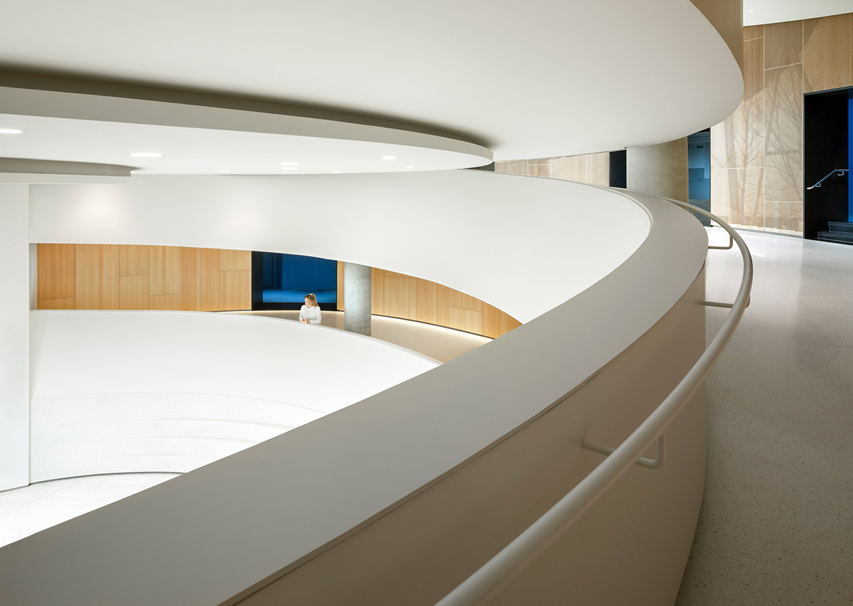 Provencher_Roy adds new pavilion to National Assembly Parliament Building with central spiral ramp