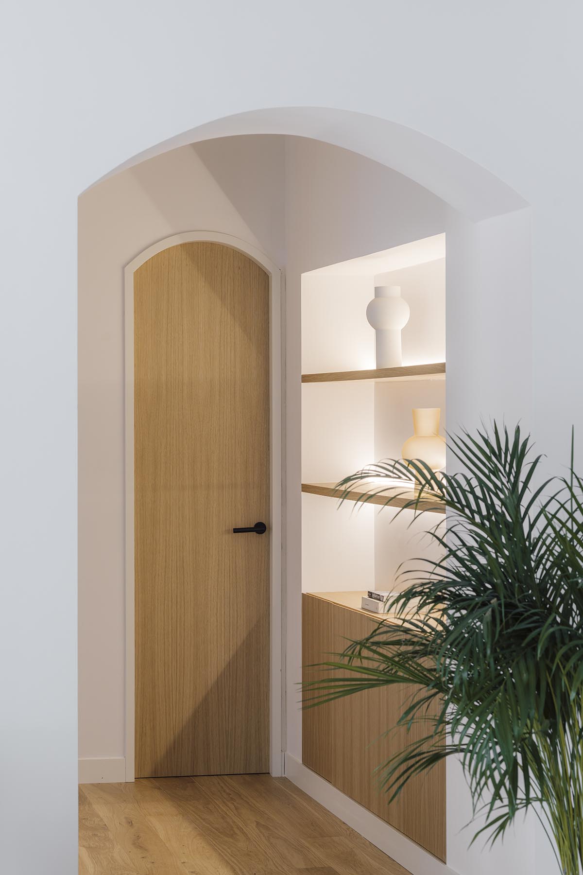 Zooco Estudio exposes Catalan vaults with bricks to renovate this historic house in Madrid