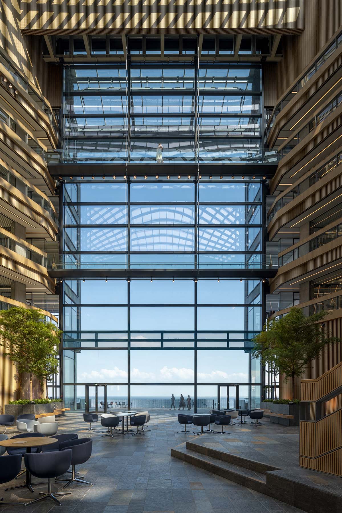 Foster + Partners completes Ferring Pharmaceuticals with cantilevered roof canopy in Copenhagen
