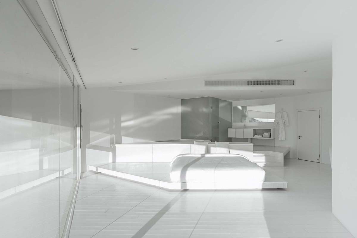 STUDIO QI reinterprets sequence of living conditions with tilted hotel on a hilly plot in China