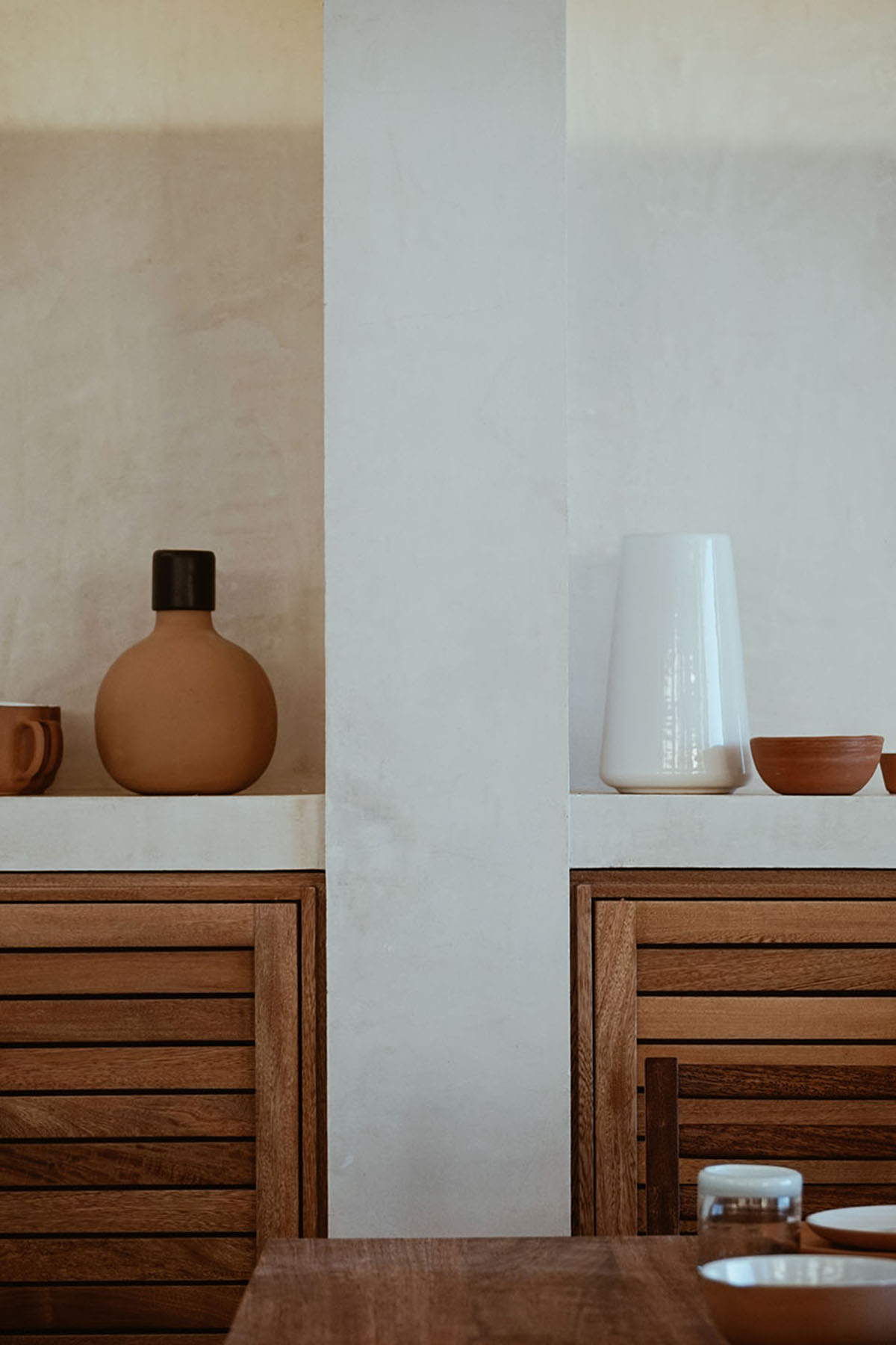 Francisco Pardo Arquitecto's housing features circular  pool overlooking the coastal landscape