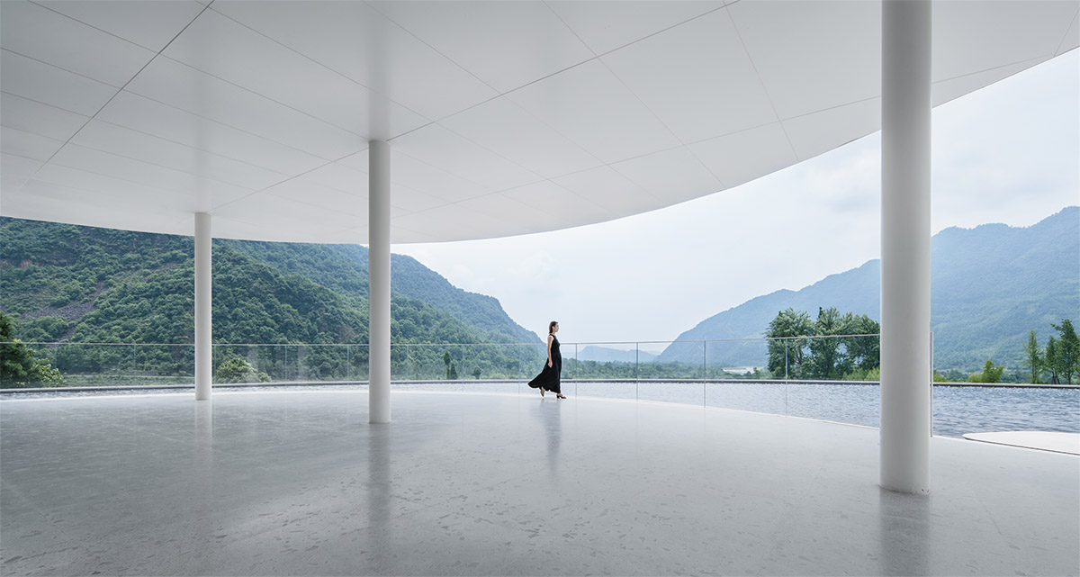 Archermit completes public building with bamboo forest and cloud-like elevated platforms in China