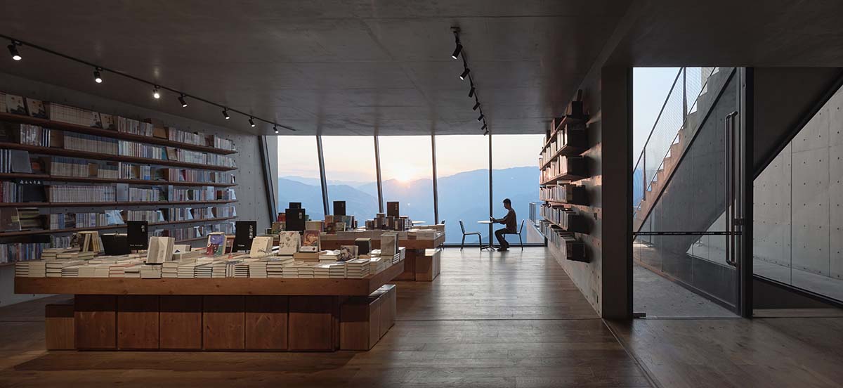 TAO completes concrete bookstore with protruding structure on a steep slope in China 