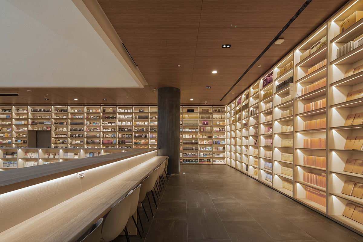 Gonverge Interior Design completes futuristic Fengdong E Pang Bookstore in Xi'an City