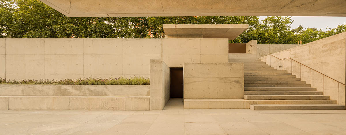 Miramar Tower embraces verticality and individuality in coastal living in Portugal