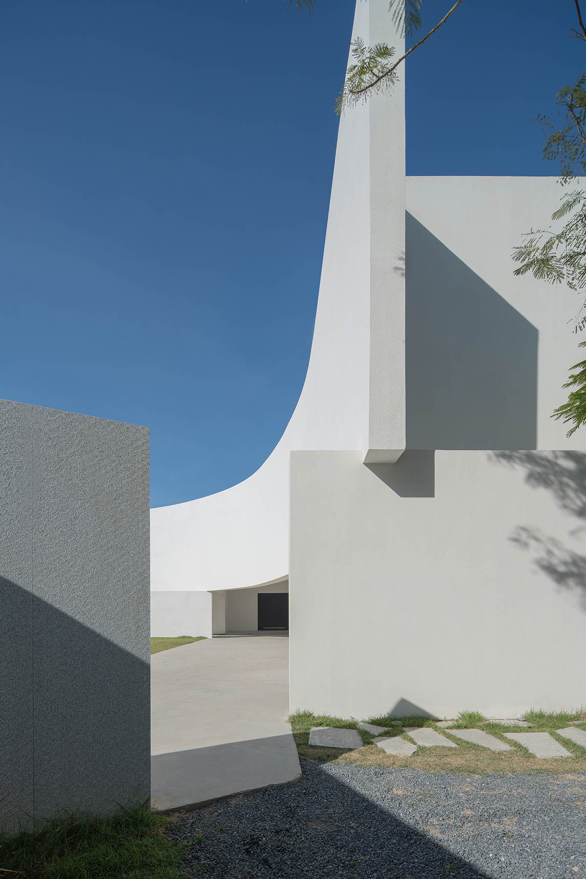 AD ARCHITECTURE plays with abstract geometries to design Future Artspace H in Shantou, China 