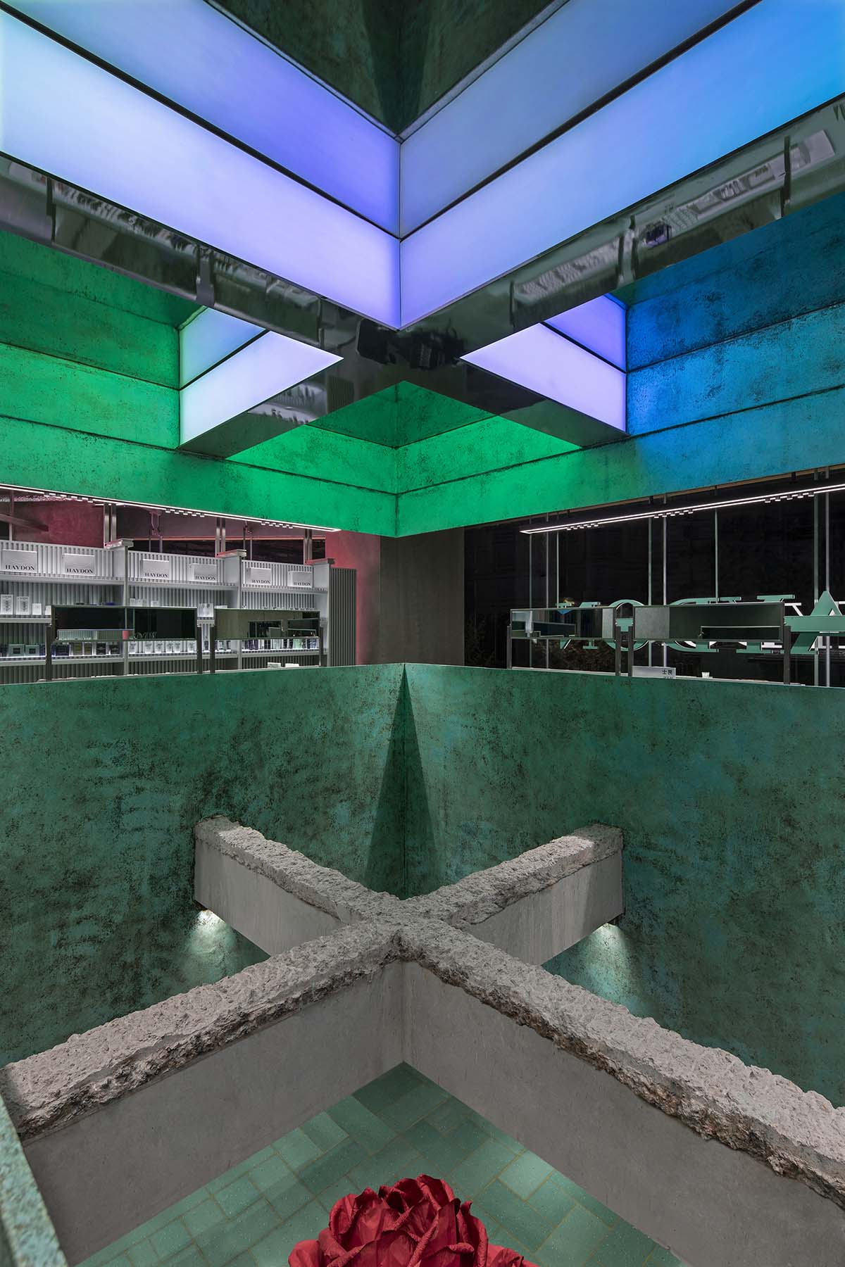 SALONE DEL SALON создает торговое пространство с художественной ретро-атмосферой в Сиане, Китай. 