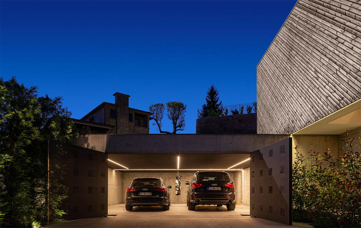 Rem'a Arquitectos built this rotating house according to site parameters in Portugal