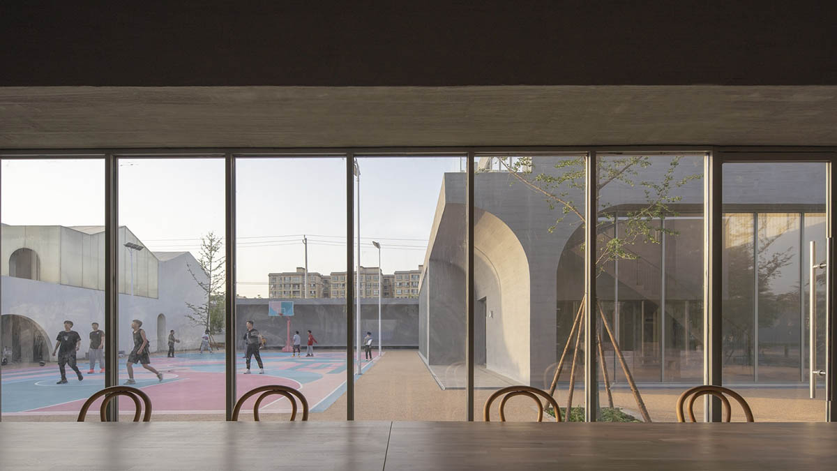 Studio 10 built community center featuring vaulted volumes and smooth corners in Jiaozuo