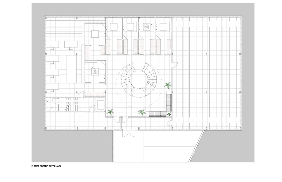 Pablo Muñoz Payá Arquitectos converts old industrial building into bridal store with golden interior