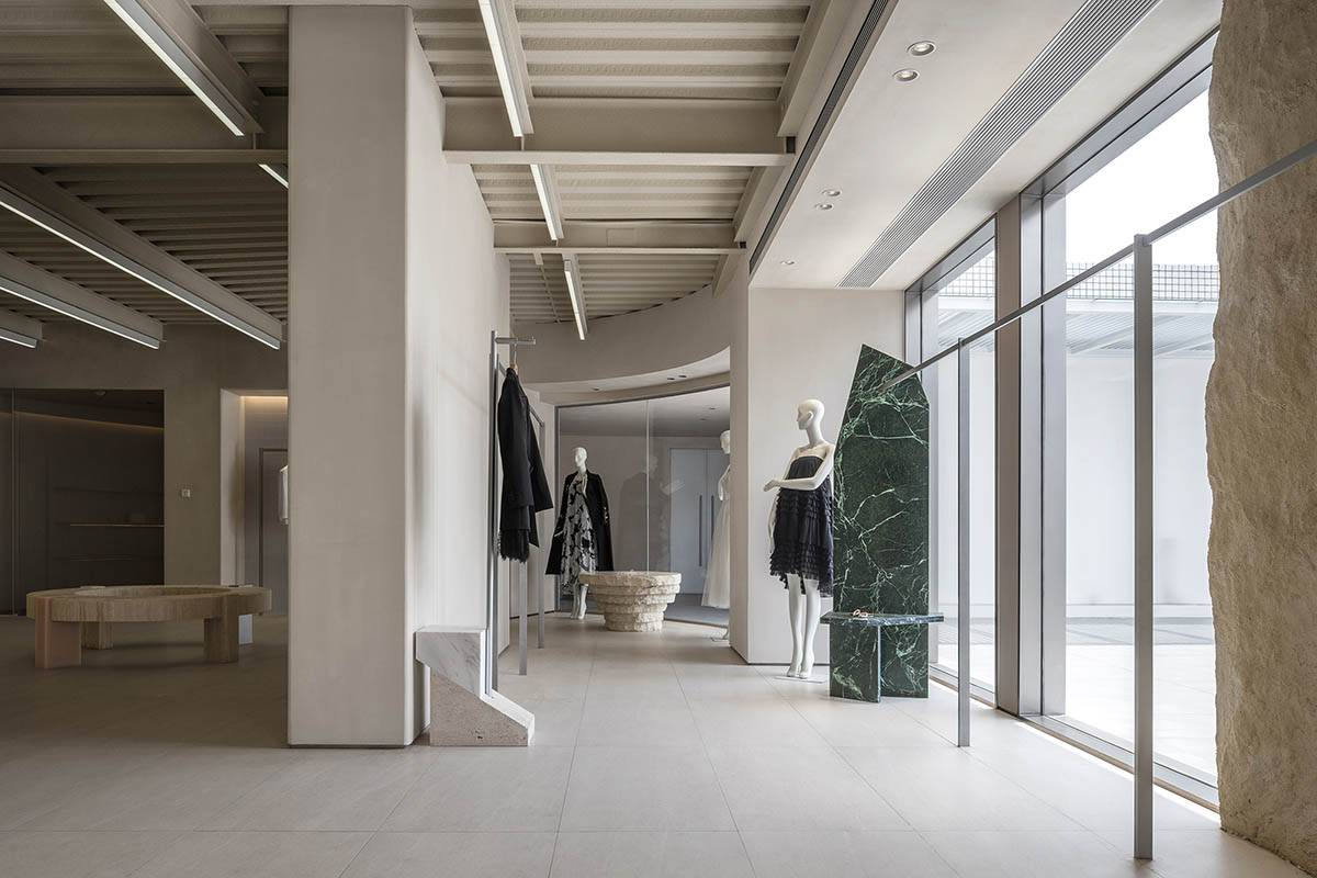 LubanEra Design completes Resoul Photography Base & Concept Store in Zhongshan