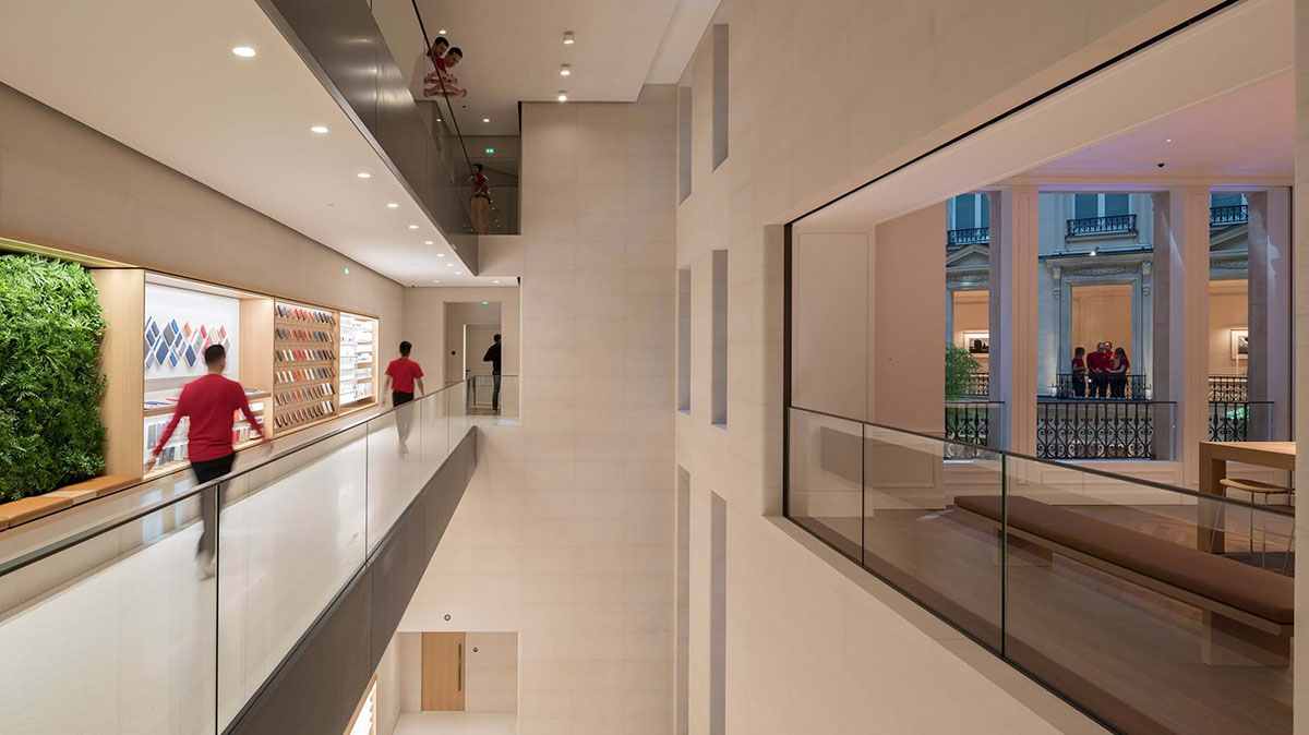 Foster + Partners' new Apple store addresses to Paris&rsquo; rich history