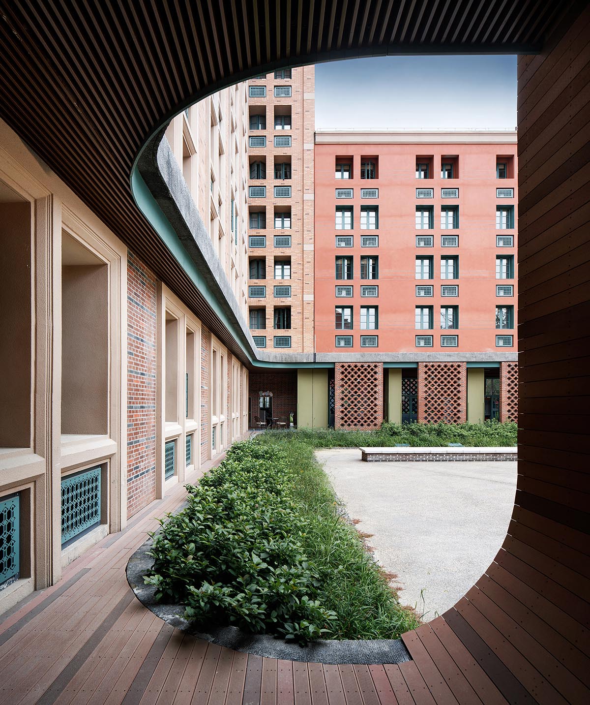 UAD completes International Campus of Zhejiang University in Zhejiang, China