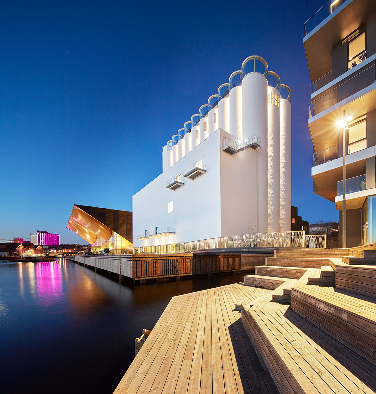 BAX, Mestres Wåge Arquitectes and Mendoza Partida unveil Kunstsilo, a new Nordic art museum