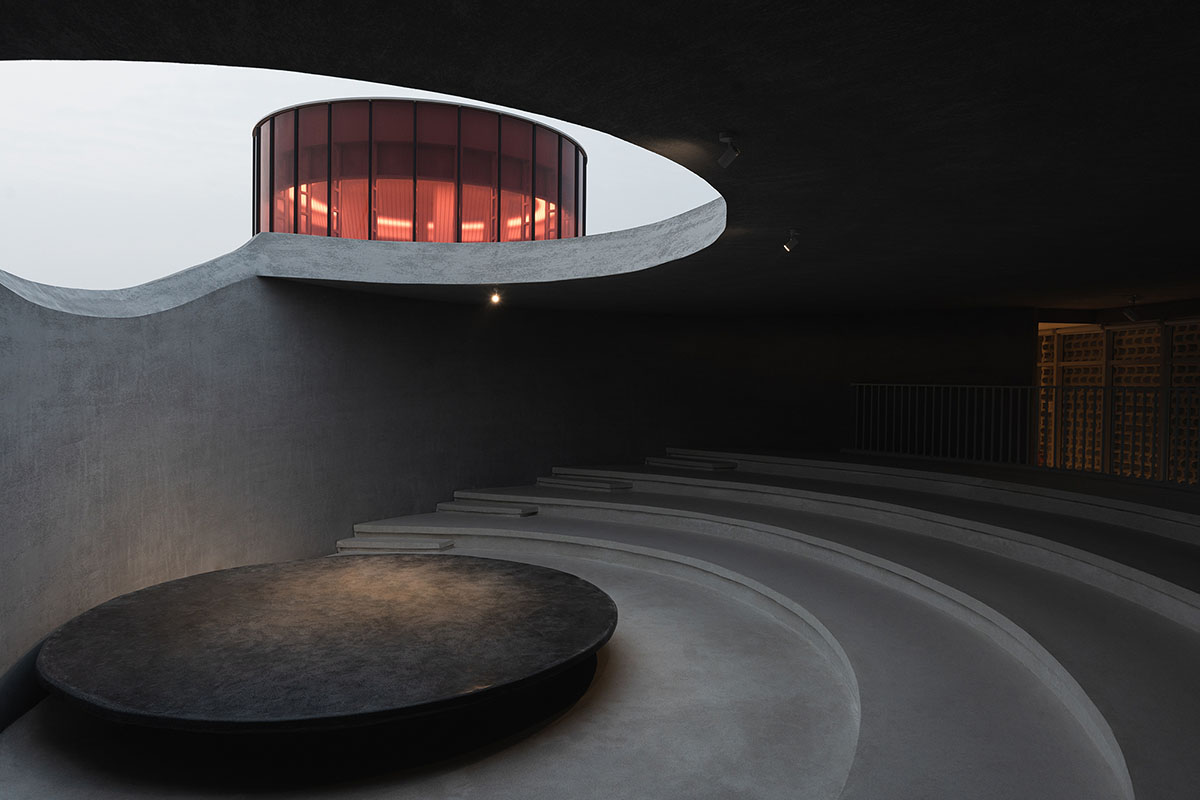 Circular, oval and square volumes form art museum designed by Wutopia Lab in China 