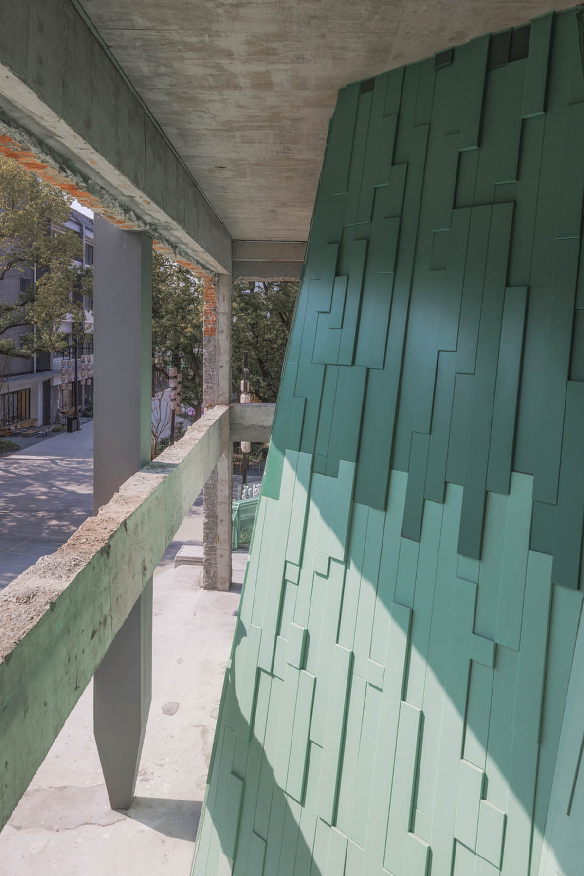 Wutopia Lab transforms former silk weaving factory into a theater in Suzhou, China 