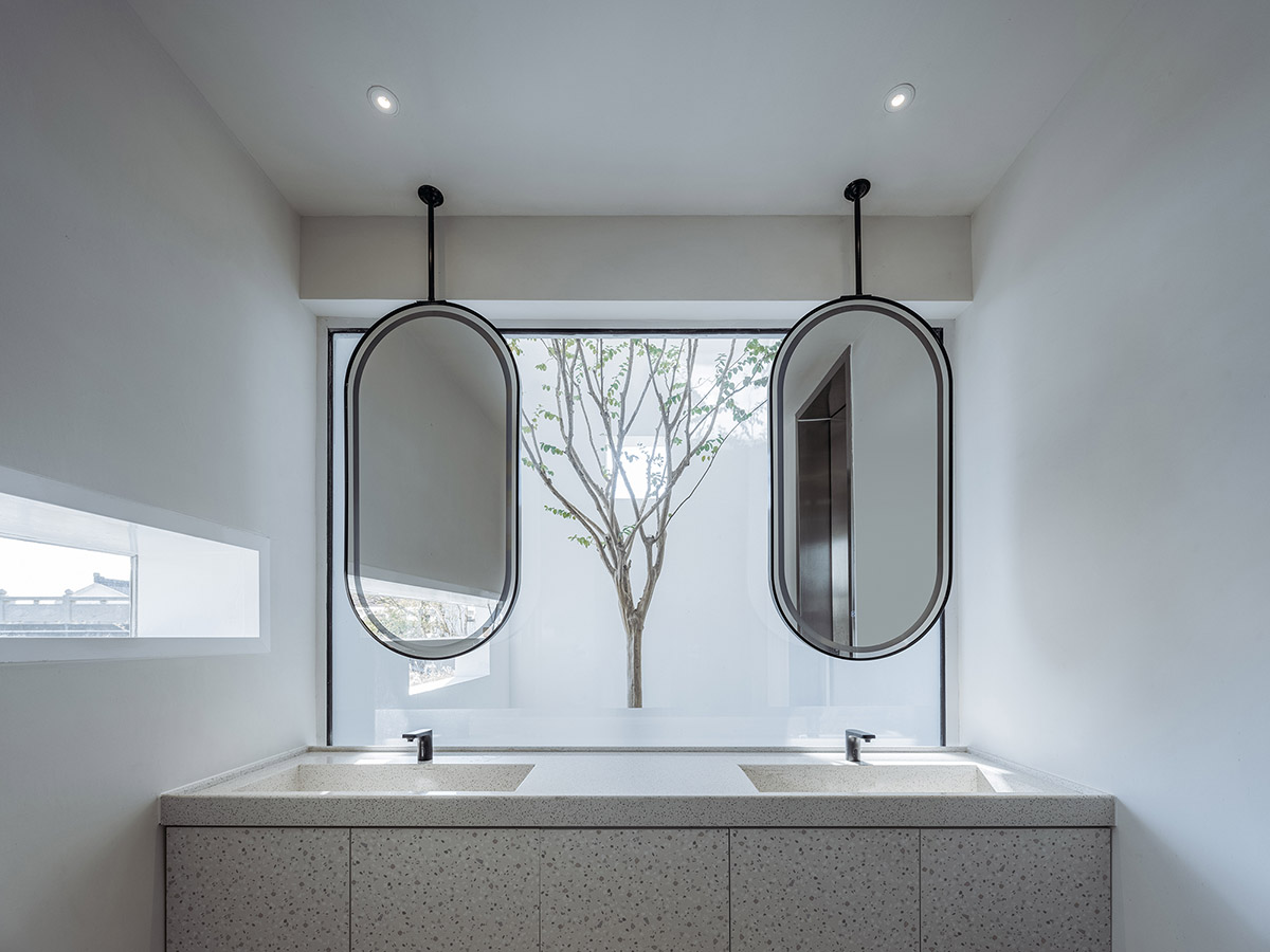 Wutopia Lab creates continuous shell for White Suzhou Section Homestay in China 