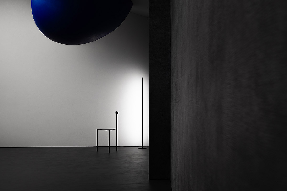 AD ARCHITECTURE creates artistic paint showroom with with irregular geometric lines in China