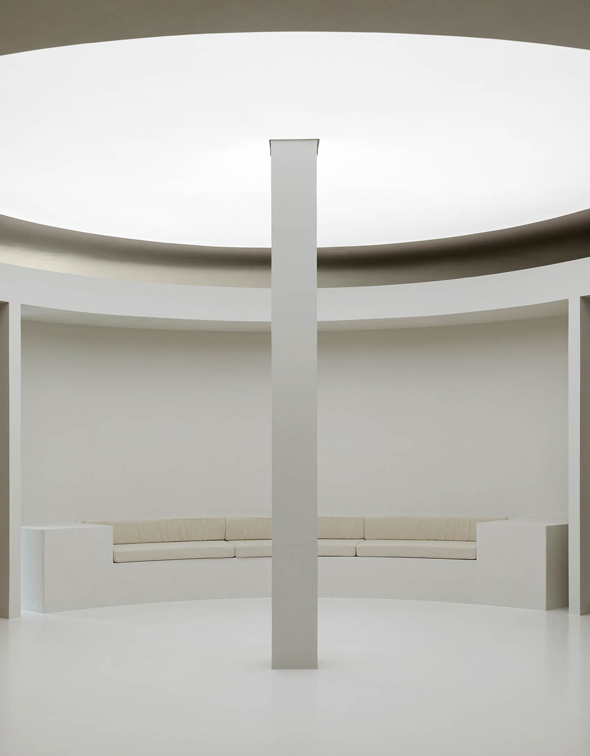 TSPACE DESIGN imagines circular gallery like a round heaven in Beijing