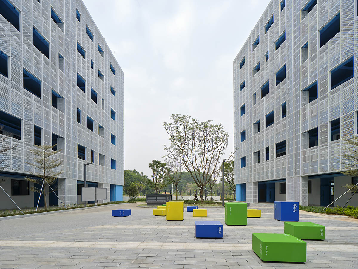 Crossboundaries completes colourful Jinlong prefab school in Shenzhen