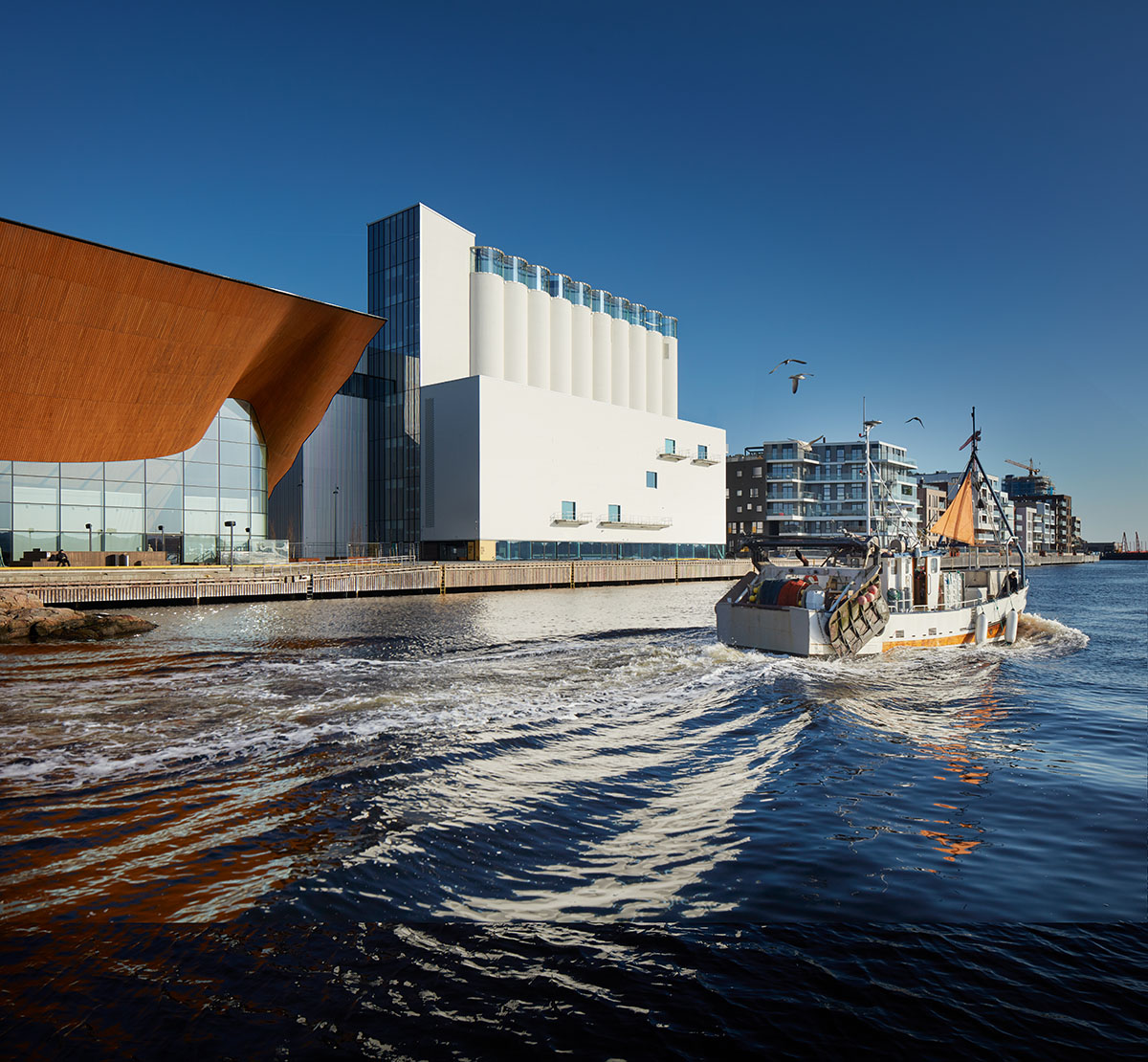 BAX, Mestres Wåge Arquitectes and Mendoza Partida unveil Kunstsilo, a new Nordic art museum