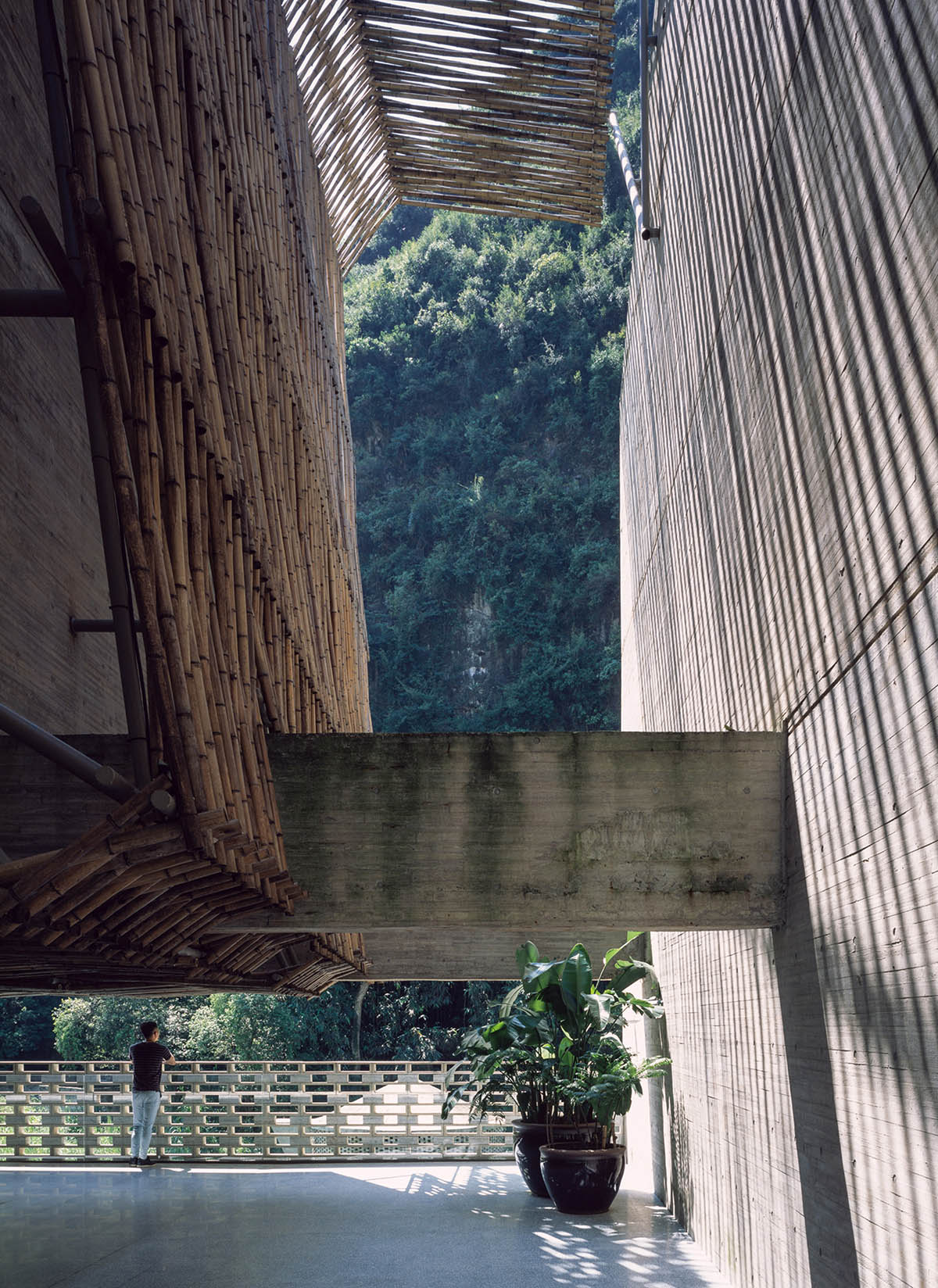 Vector Architects transforms old disused sugar mill into a hotel in China