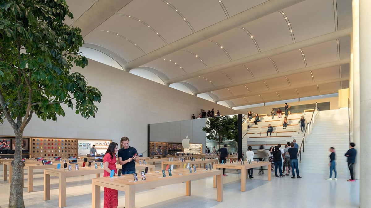 Foster + Partners' Apple store features undulating vaulted roof taking cues from Miami's climate