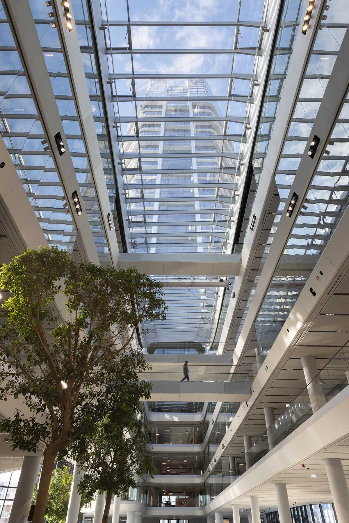 Foster + Partners completes new sustainable headquarters in Budapest 