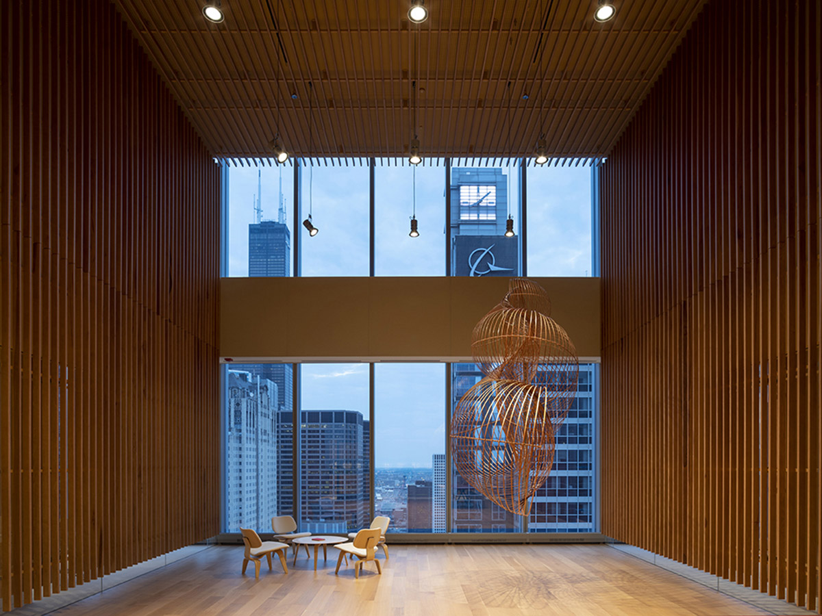 Alvisi Kirimoto transforms the 32nd floor of a skyscraper in Chicago