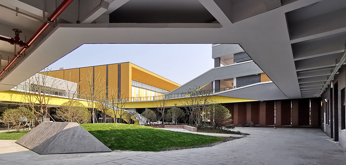DC Alliance completes Yongjiang Experimental School in Jiangbei District, Ningbo