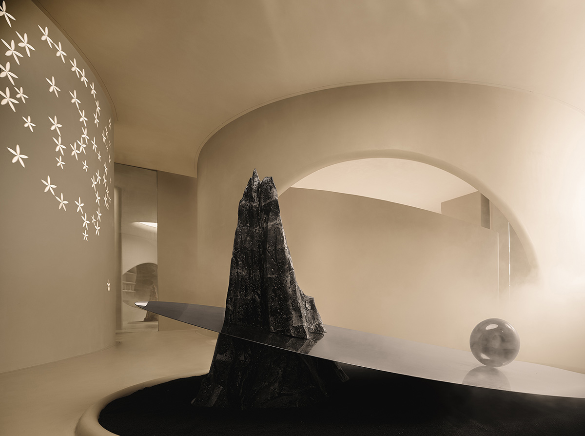 Undulating and smooth walls form this retail store by Panda NANA in Jinan, China