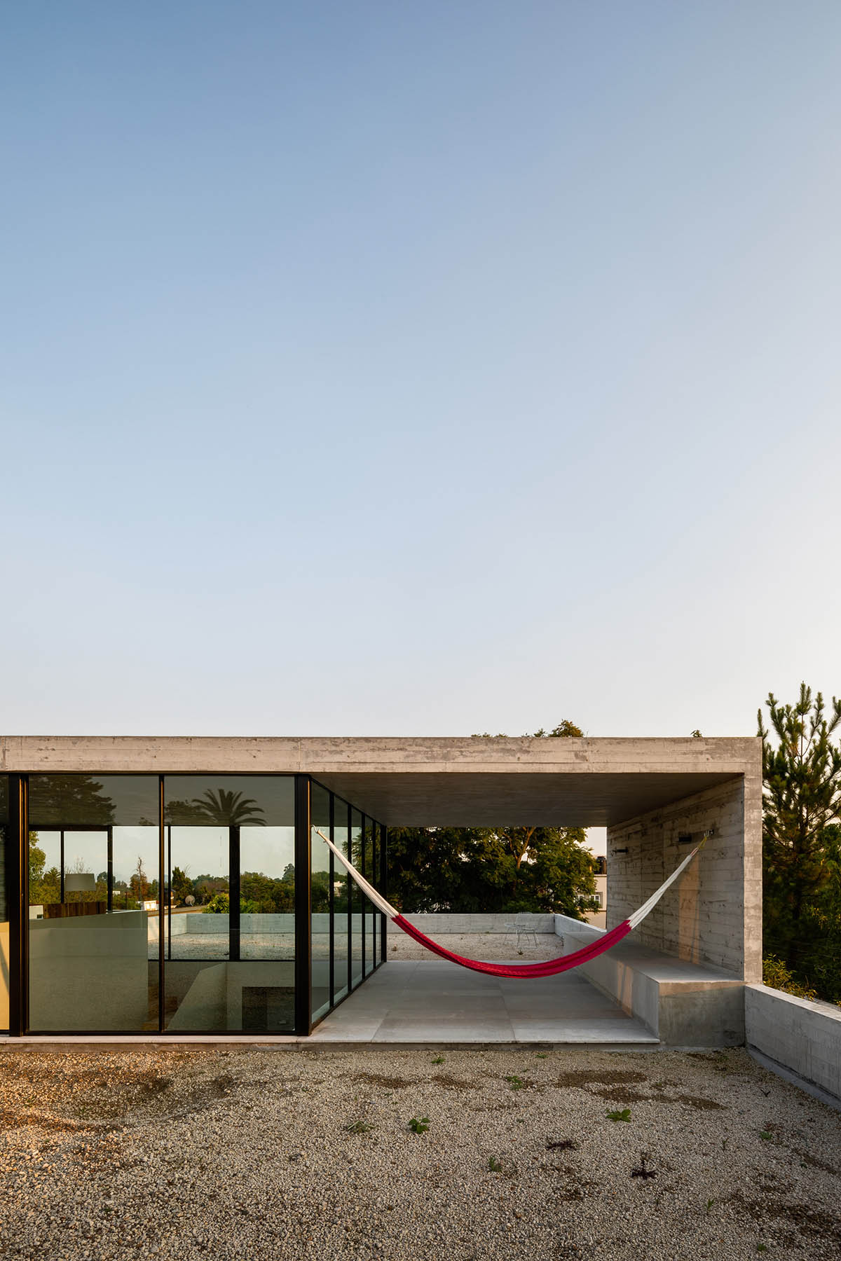 PPAA Arquitectos built compact concrete house with large private terrace in Mexico City