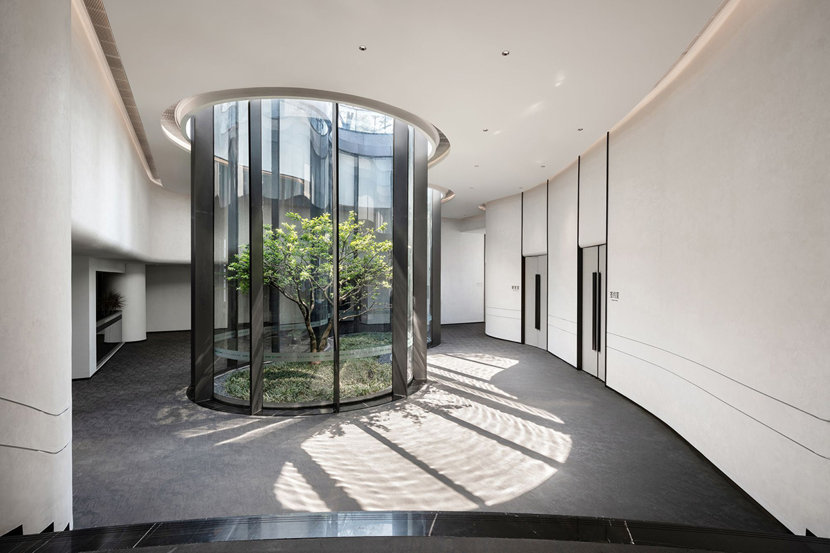 Qiran Design Group completes pavilion with fusion of nature and curved geometries in Foshan, China