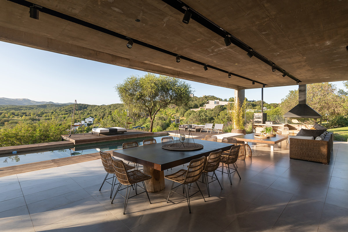 Estudio Herbera completes Casa En Mendiolaza in Córdoba, Argentina
