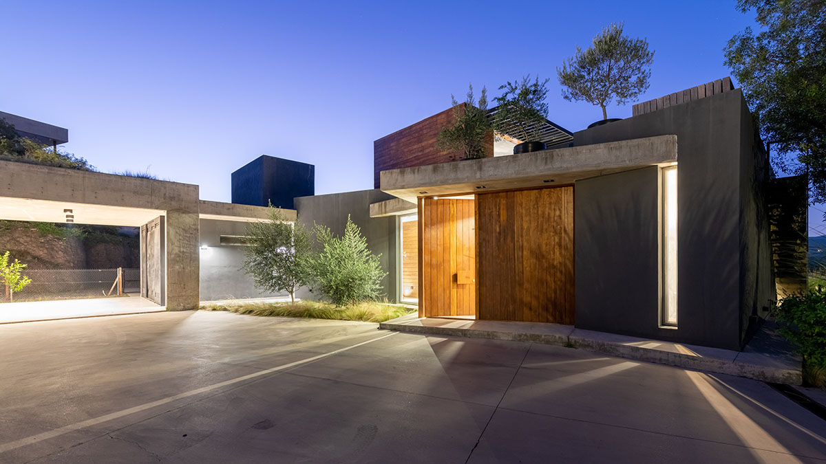 Estudio Herbera completes Casa En Mendiolaza in Córdoba, Argentina