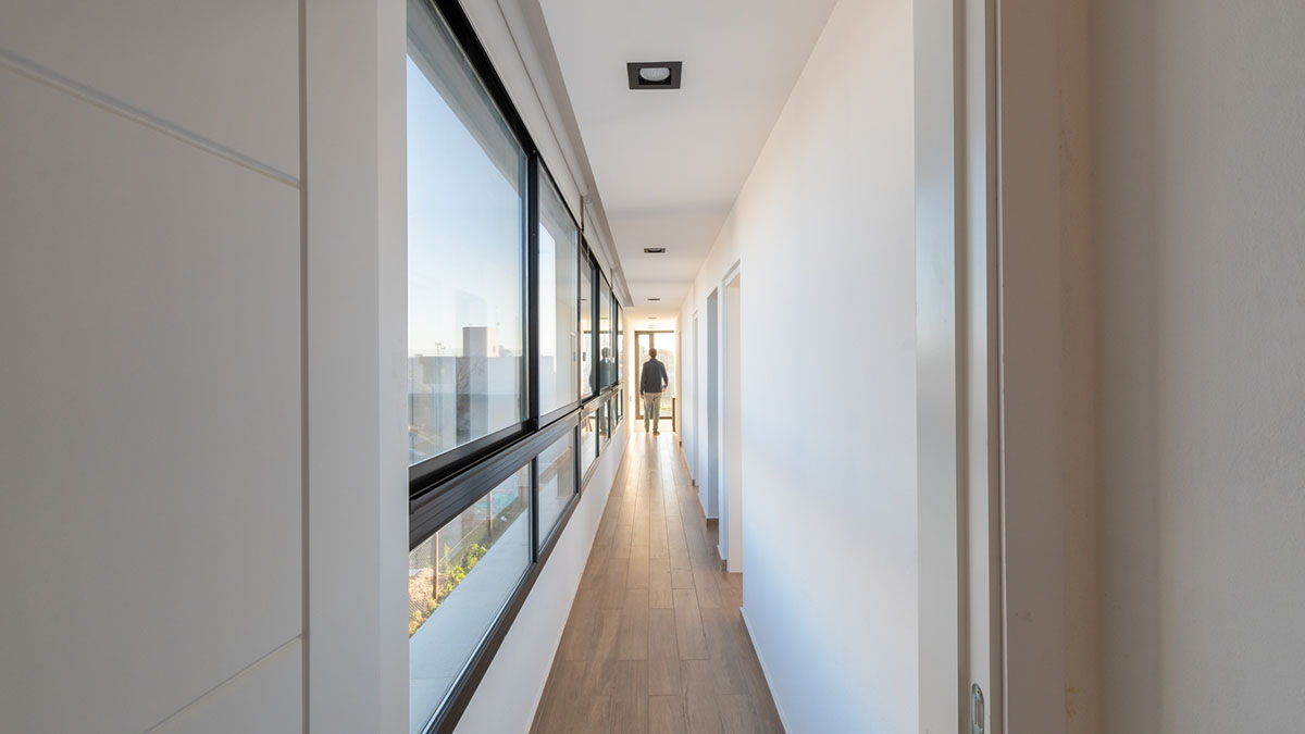 MZ Arquitectos completes a detached family house in Córdoba