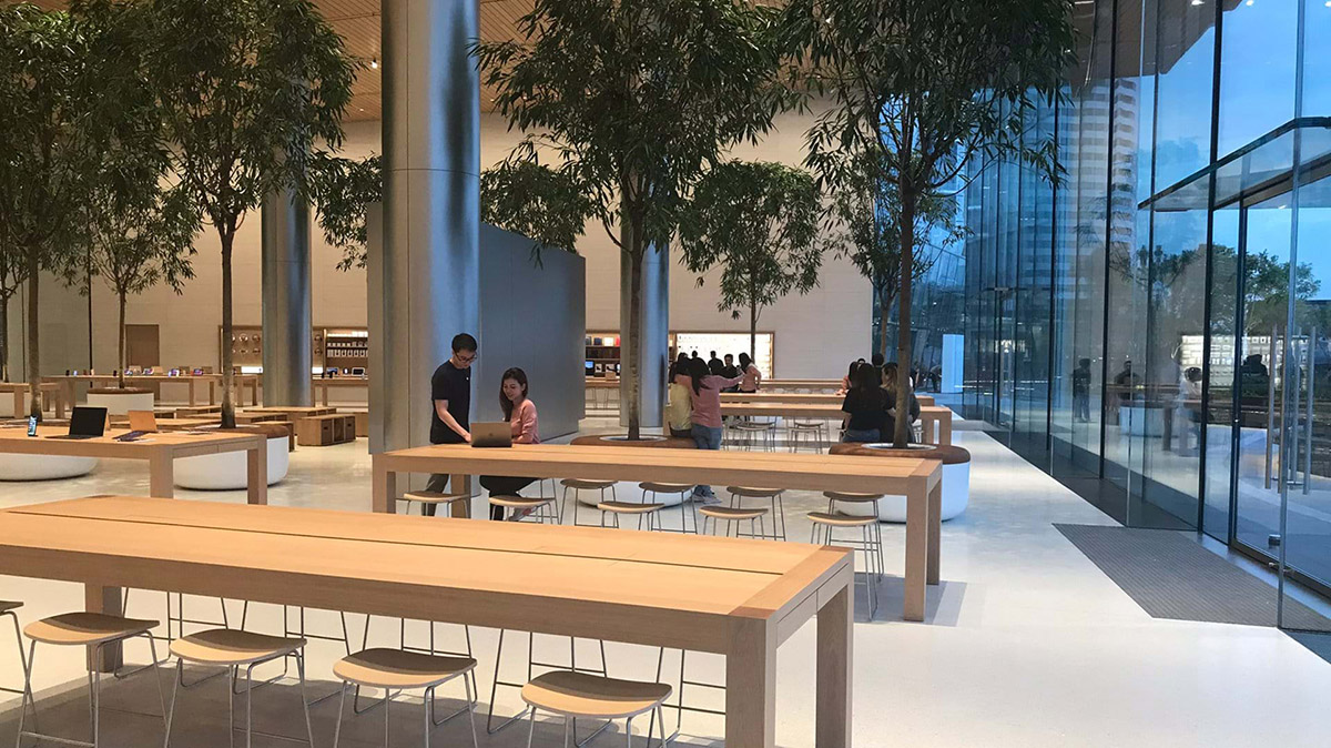 Foster + Partners completes Apple's new store in Bangkok