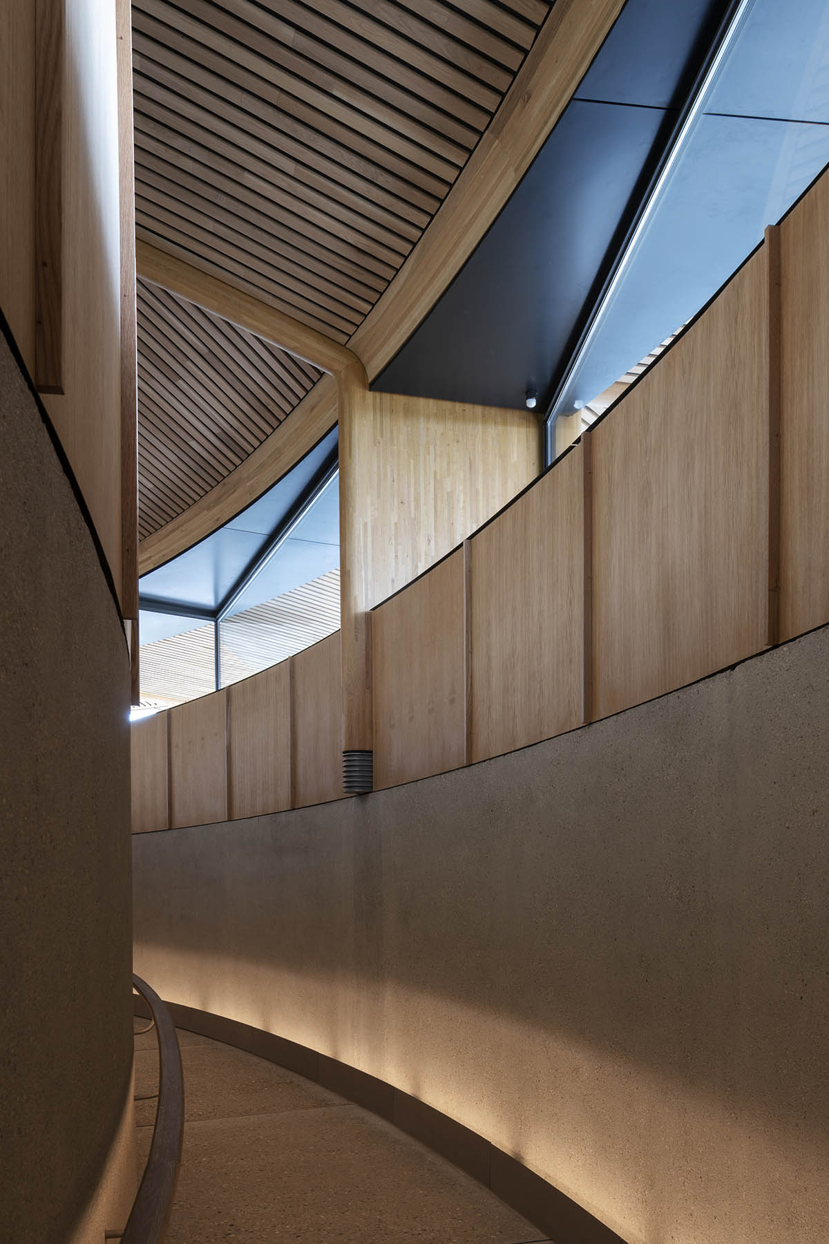 Foster + Partners completes circular Le Dôme winery in the rolling hills of Bordeaux
