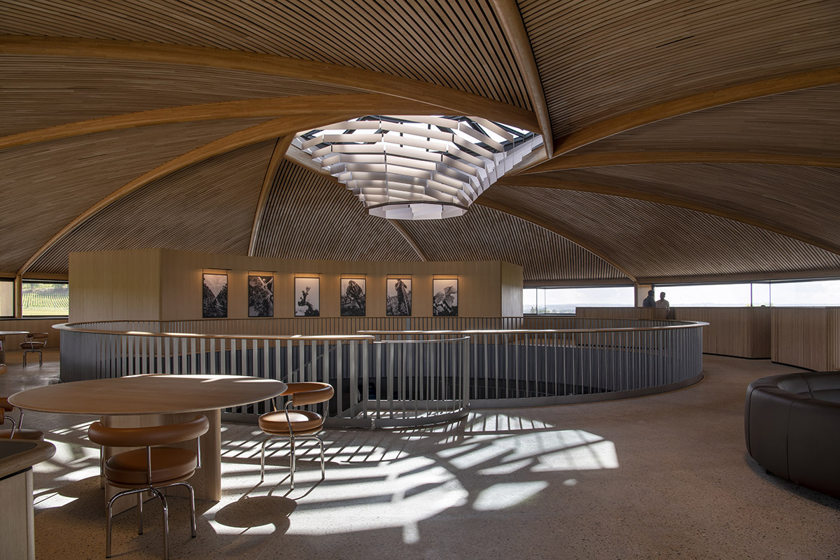 Foster + Partners completes circular Le Dôme winery in the rolling hills of Bordeaux