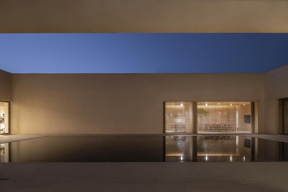 Archstudio completes Songmont Space by framing the courtyard in Beijing