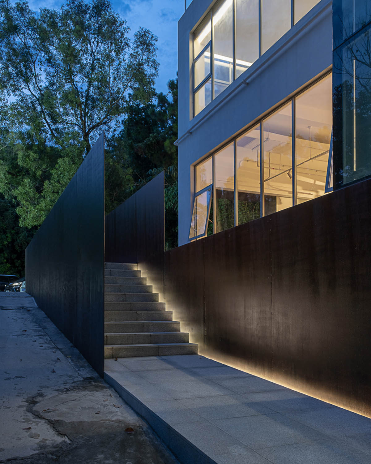 Onexn Architects completes The Mountain View in Shenzhen, China