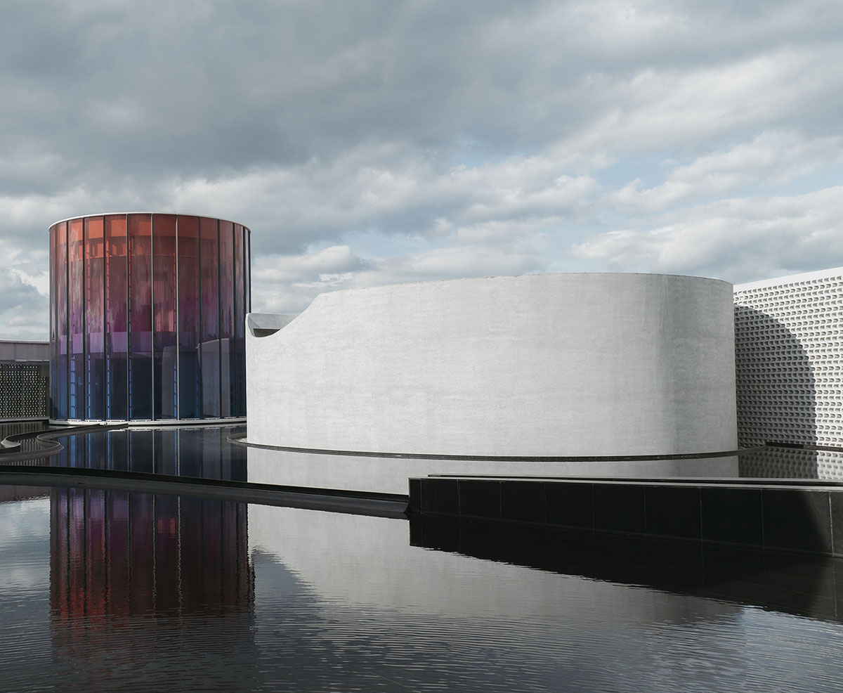 Circular, oval and square volumes form art museum designed by Wutopia Lab in China 
