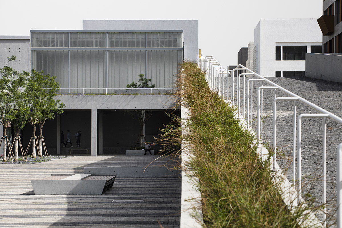 y.ad studio completes production center for clothing industry in Cangzhou, China