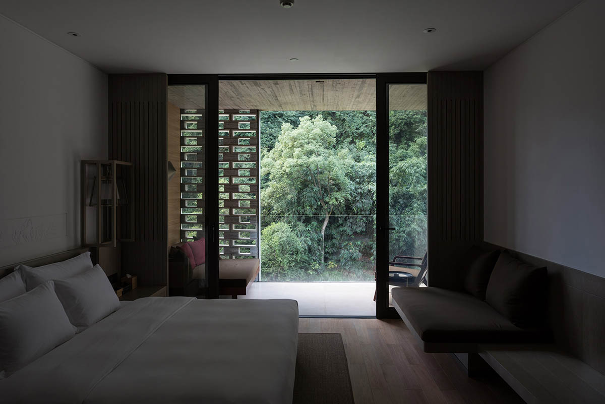 Vector Architects transforms old disused sugar mill into a hotel in China